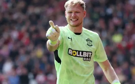 نيوكاسل يقترب من التعاقد مع رامسديل بعد فشل صفقة ترافورد