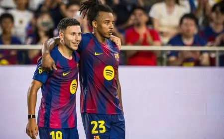 لاعبو برشلونة يعبرون عن استيائهم من القميص الجديد.. ما السبب وراء ذلك؟