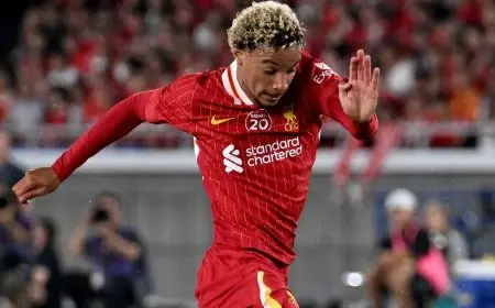 بداية غير مشرقة.. ماذا كان أداء إيكيتيكي في أول مباراة له مع ليفربول؟