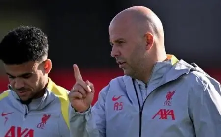 «يوم مأساوي في ليفربول».. سلوت يعلق على انتقال «لويس دياز» إلى بايرن ميونخ