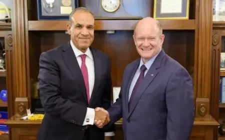 وزير الخارجية يعبر عن اعتزازه بالعلاقات التاريخية مع أمريكا التي تمتد لأكثر من 40 سنة