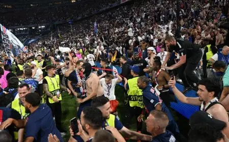 يويفا يعاقب باريس سان جيرمان بسبب سلوك جماهيره في نهائي دوري الأبطال