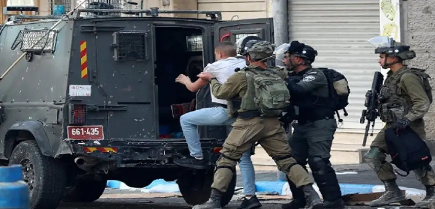 الاحتلال الإسرائيلى يعتقل 30 فلسطينيًا من الضفة المحتلة