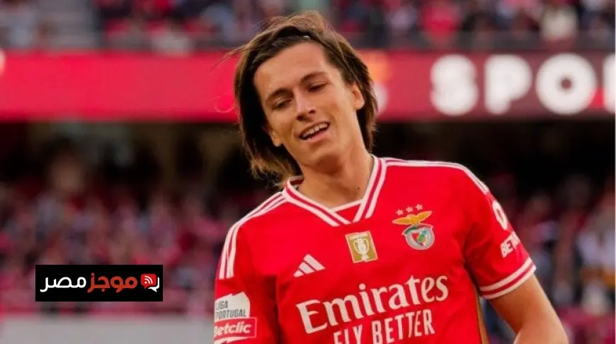 لم يستطع حبس دموعه.. ماذا قال كاريراس خلال مؤتمر تقديمه لاعبًا في ريال مدريد؟