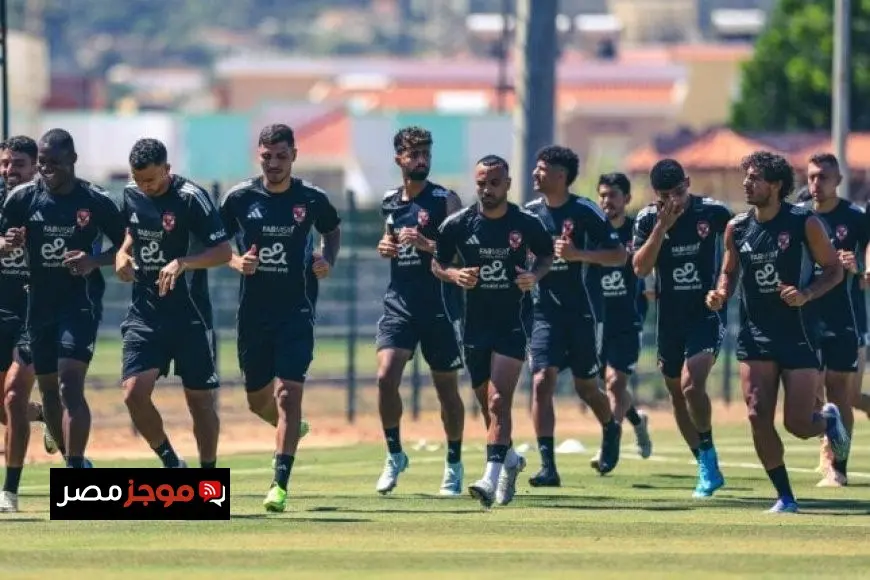 الأهلي يواصل تدريباته على فترتين في معسكر تونس.. وريبييرو يلقي محاضرة على اللاعبين