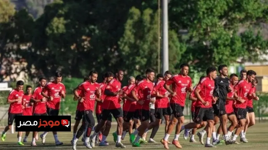 تدريب بدني خفيف للاعبي الأهلي في فندق إقامتهم