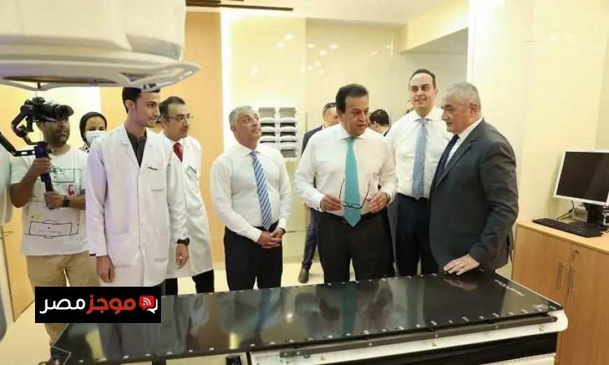 وزير الصحة يقوم بجولة تفقدية لمشروعات تطوير مستشفيات الأورام والتل الكبير في الإسماعيلية
