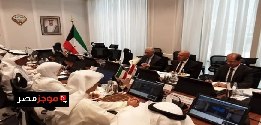 وزير الصناعة والنقل يعقد سلسلة لقاءات بالكويت لتعزيز التعاون المشترك وتنفيذ مشروعات تنموية