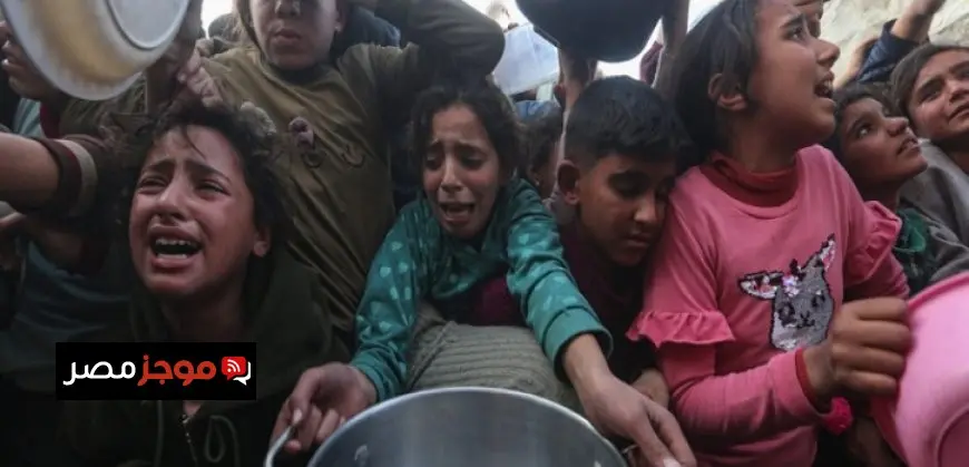 أكثر من 100 منظمة تحذّر من “مجاعة جماعية” فى غزة