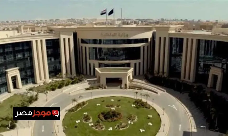الداخلية تسهل إجراءات الحصول على خدمات شرطية للمواطنين الراغبين
