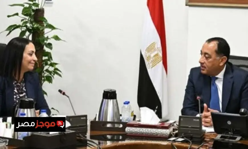 مدبولي يناقش مع وزيرة التضامن دعم برنامج تكافل وكرامة للمستفيدين