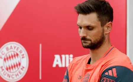 حارس مرمى بايرن ميونيخ يُصاب بصدمة بسبب وفاة ابنه الصغير