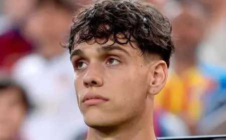 باريس إف سي يسعى للتعاقد مع ظهير برشلونة.. هل تكتمل الصفقة؟