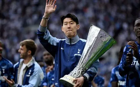 “بدأت شاباً وأغادر النادي رجلاً”.. سون هيونغ مين يعلن عن مغادرته لتوتنهام
