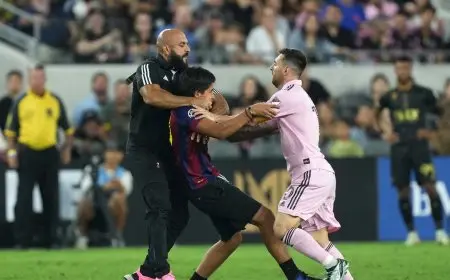 عقوبة على ياسين تشيوكو حارس ميسي وغرامة على إنتر ميامي بسبب “سلوك غير لائق”