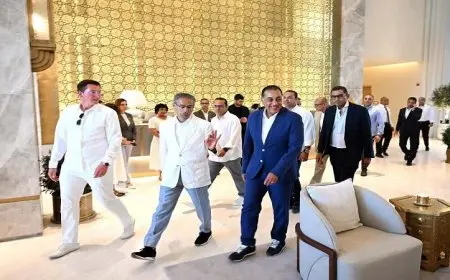 رئيس الوزراء يؤكد التزام الدولة بتحفيز الاستثمار السياحي في الساحل الشمالي