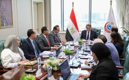 وزير الصحة يراقب جودة الخدمات المقدمة من التأمين الصحي والرعاية الصحية