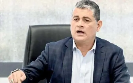 «لا أحد يذهب إلى المحكمة لاختيار قاضٍ محدد!».. رئيس لجنة الحكام يناقش رفض الأندية لقرارات التحكيم