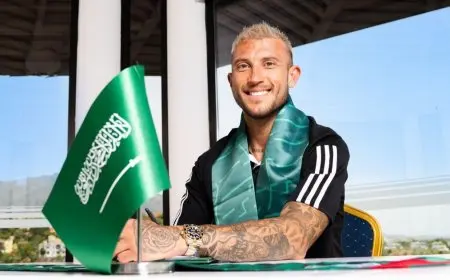 من هو كالفو، الظهير الأيسر الجديد لفريق الاتفاق السعودي من كوستاريكا؟