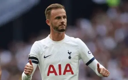 إصابة ماديسون لاعب توتنهام بتمزق في الرباط الصليبي للركبة وغيابه لفترة طويلة