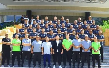 أبو زهرة يزور معسكر الحكام في الإسكندرية وينقل رسالة هاني أبو ريدة