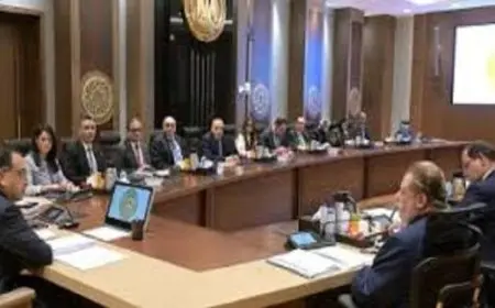 رئيس الوزراء يقود اجتماعًا حيويًا للمجموعة الوزارية الاقتصادية لتعزيز النمو والتنمية