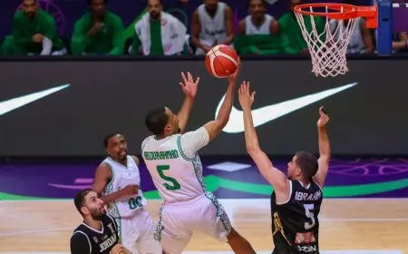 السعودية تكتسح الأردن وتزيد الإثارة في كأس آسيا لكرة السلة