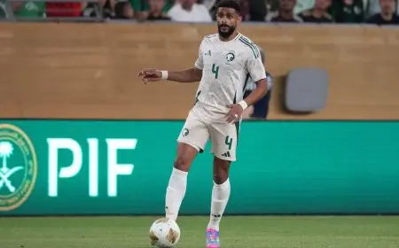 النصر يزيد مطالبه المالية للتخلي عن مدافعه الدولي