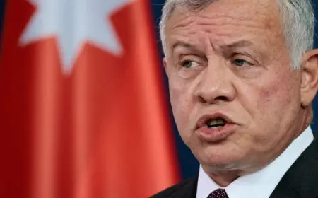 الملك عبد الله يؤكد لعباس رفض الأردن لخطة الاحتلال الإسرائيلي لغزة ودعمه لحقوق الفلسطينيين