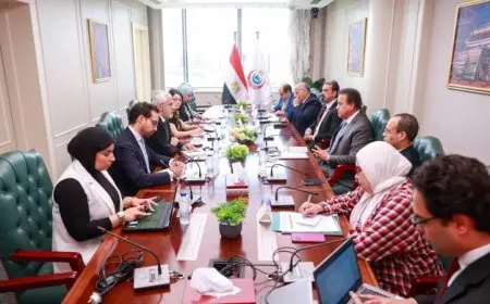 وزير الصحة يناقش مع مستشار رئيس كولومبيا دعم المساعدات الطبية لفلسطين