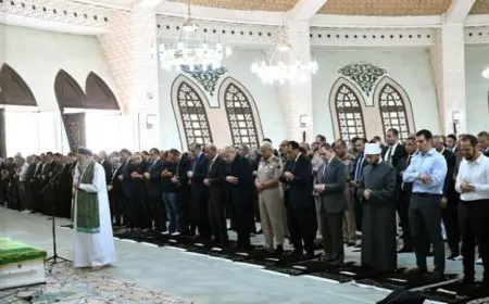 مدبولي يشارك في صلاة الجنازة على الدكتور علي المصيلحي في مسجد الشرطة بأكتوبر