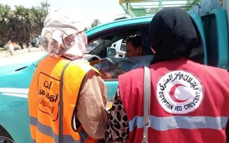 الهلال الأحمر ينظم حملة توعية لتحقيق القيادة الآمنة ويستفيد منها أكثر من 14 ألف شخص