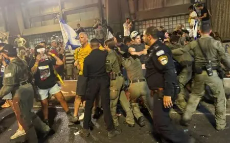 اعتقال 32 متظاهرا في إسرائيل مطالبين بإعادة الرهائن المحتجزين