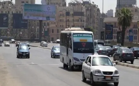 كثافات مرورية متحركة في معظم شوارع القاهرة والجيزة اليوم