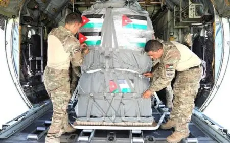 القوات المسلحة الأردنية تنفذ إنزالا جويا جديدا للمساعدات الإنسانية إلى غزة