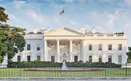 البيت الأبيض يؤكد بحث واشنطن لمقترح الوسطاء لوقف إطلاق النار في غزة