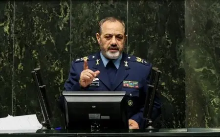 وزير الدفاع الإيراني يهدد إسرائيل باستخدام صواريخ متطورة حال وقوع أي هجوم