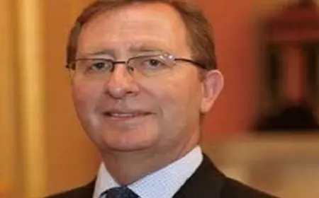 سفير بريطانيا في بيروت يعلن عن دعم قوي للبنان وحكومته في الأوقات الراهنة