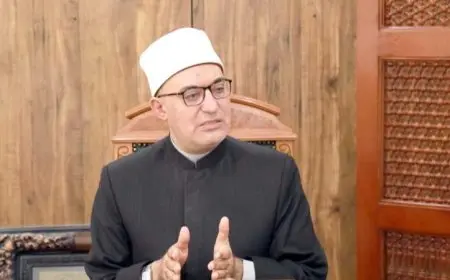 مفتي الجمهورية يستعرض مشروعات علمية وإفتائية جديدة لتعزيز الفتوى والبحث العلمي