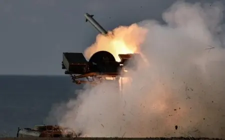 أوكرانيا تستهدف روسيا بضربات بمسيرات خلال احتفالات عيد استقلال كييف