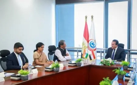 وزير الصحة يتبادل الأفكار مع سفير الهند لتعزيز التعاون في مجال تكنولوجيا اللقاحات والإنتاج