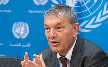 مفوض الأونروا يطالب بتحرك دولي عاجل بعد القصف الإسرائيلي لمستشفى ناصر في غزة