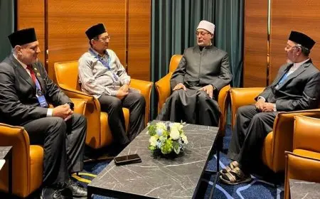 مفتي الجمهورية يشيد بمساهمات المنظمة العالمية لخريجي الأزهر في ماليزيا