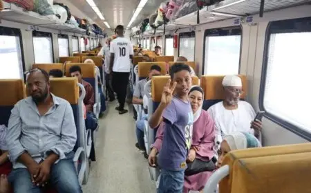 قطارات العودة الطوعية للأشقاء السودانيين تزداد مع تسيير القطار التاسع من سكك حديد مصر