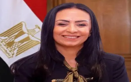 مايا مرسي تعين الدفعة 105 من خريجي الجامعات للالتحاق بالخدمة العامة