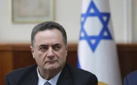 وزير الدفاع الإسرائيلي يكشف أن استهداف قادة الحوثيين هو أولى خطوات العملية العسكرية