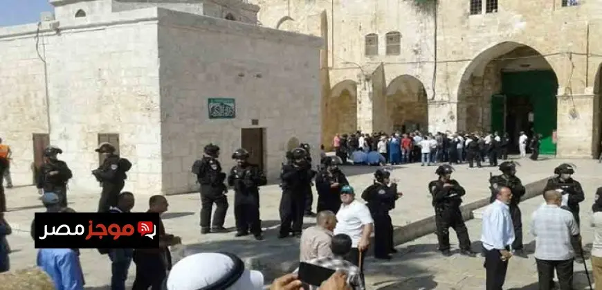 مستوطنون يقتحمون مقبرة باب الرحمة قرب المسجد الأقصى