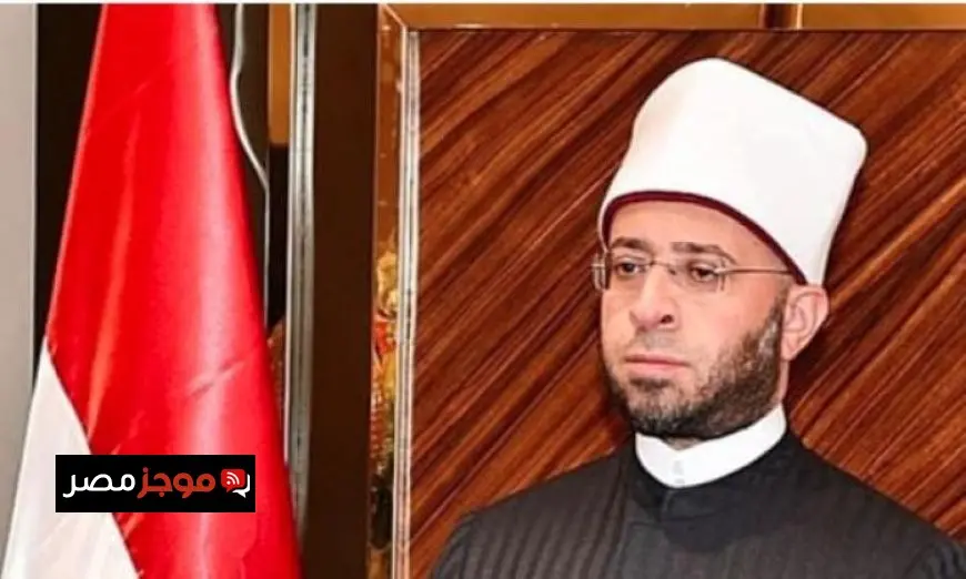 وزير الأوقاف يطمئن على صحة إمام مسجد بقنا من خلال اتصال هاتفي