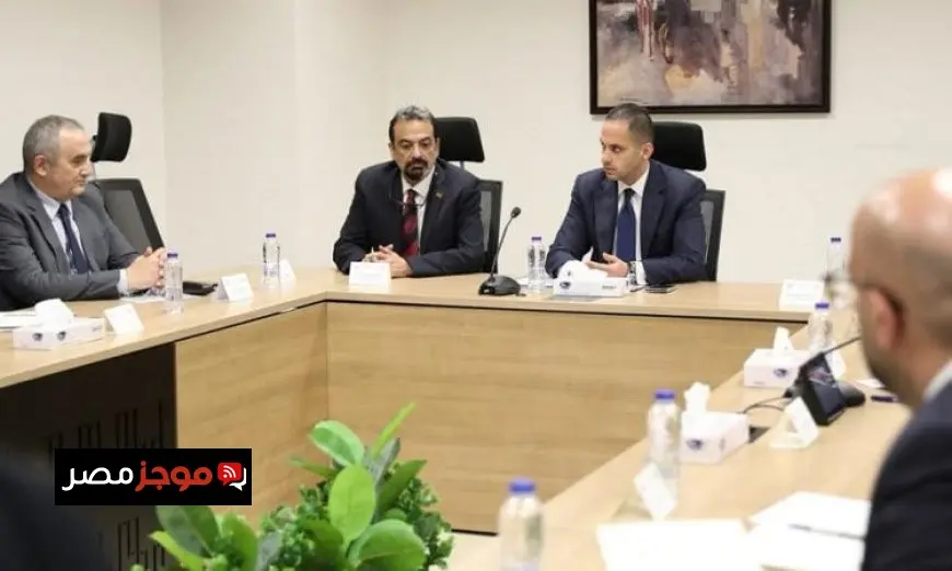 نائب وزير الصحة يقود اجتماعًا هامًا لتعزيز آليات السلامة في المنشآت الطبية