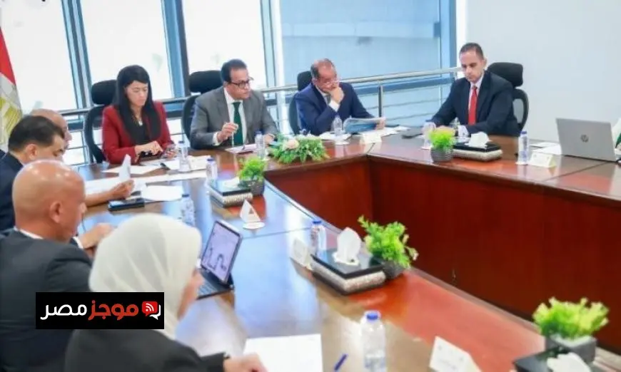 وزير الصحة يستعرض استراتيجيات شركة أكديما للتوسع في قطاع الصناعات الدوائية